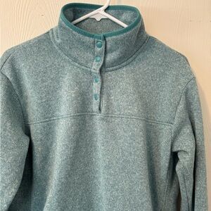 Women’s Eddie Bauer 1/4 snap top size large